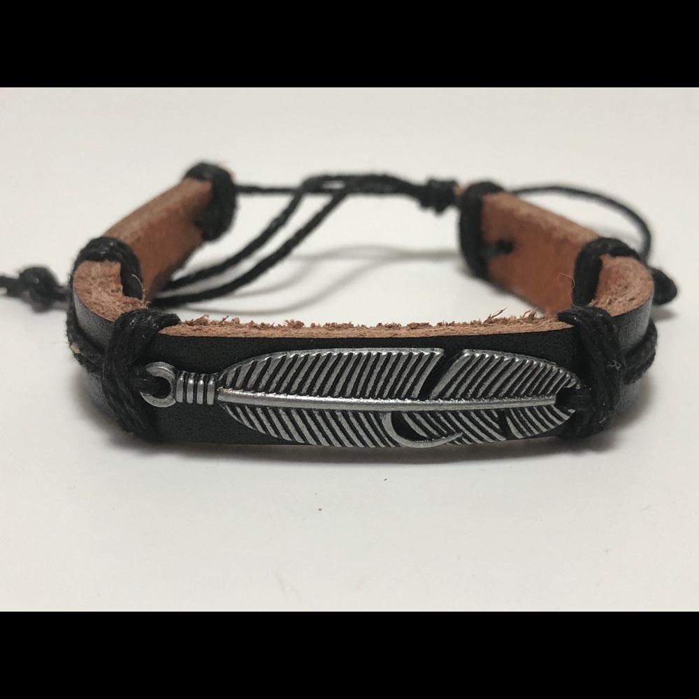 Feather leather bracelet
